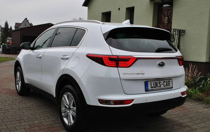 Kia Sportage cena 73999 przebieg: 117000, rok produkcji 2018 z Maszewo małe 781